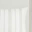 6 édredon en coton double. Rayures grises sur fond blanc. . Édredon trop rembourré. Comprend un édredon, une jupe de lit, des taies décoratives et des oreillers. Literie lavable blanche avec accents. Rayures texturées. Coussins décoratifs à jupe