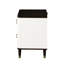 Élégante table de chevet blanche et brune avec port pour la décoration de chambre à coucher