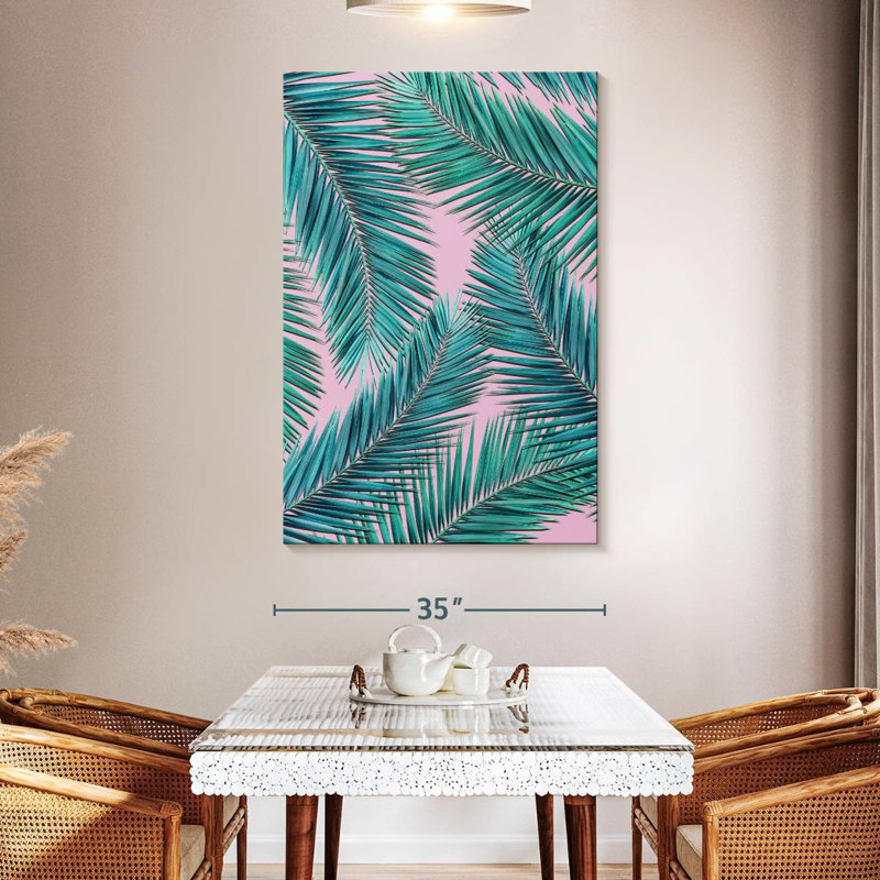 Palmier Harnek sur fond rose, H 51 po x l 34 po