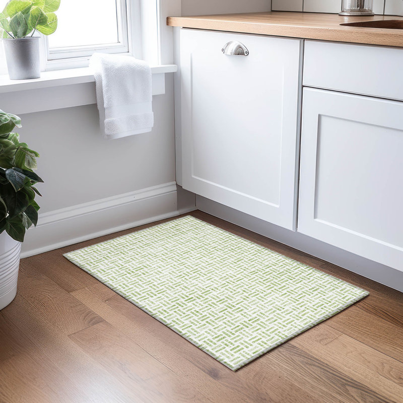 Aquaisha Geometric Indoor Rug, Rectangle 1'8" x 2'6"