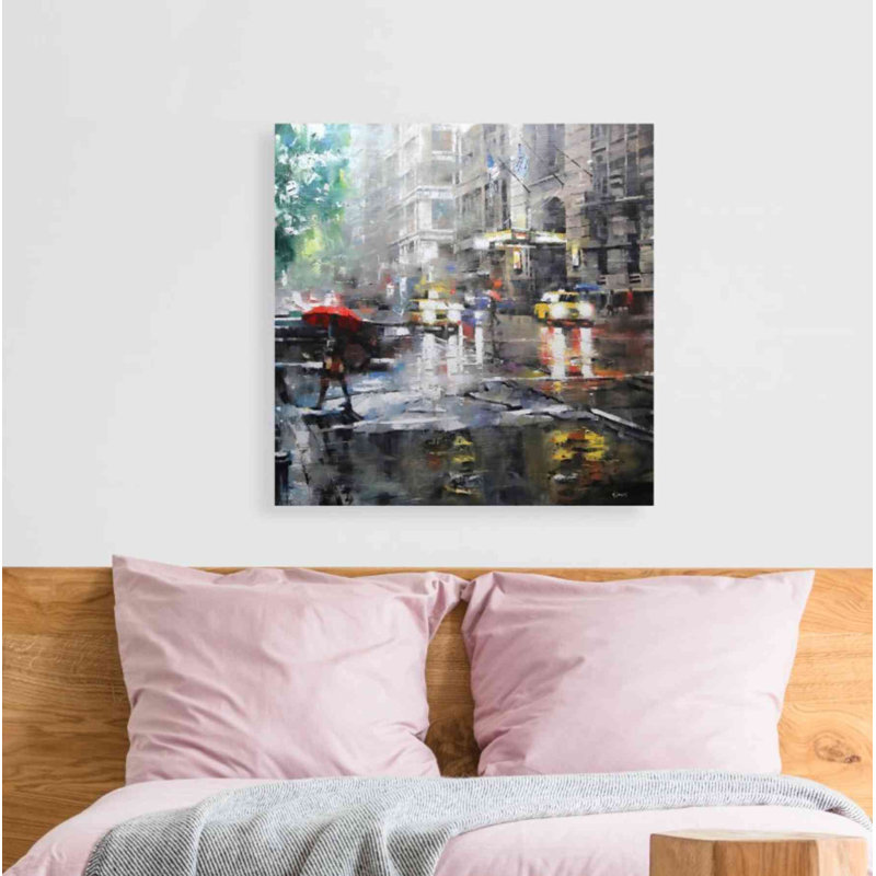 «Manhattan Red Umbrella» par Mark Lague, art mural sur toile, H 37 po x l 37 po x P 1,5 po