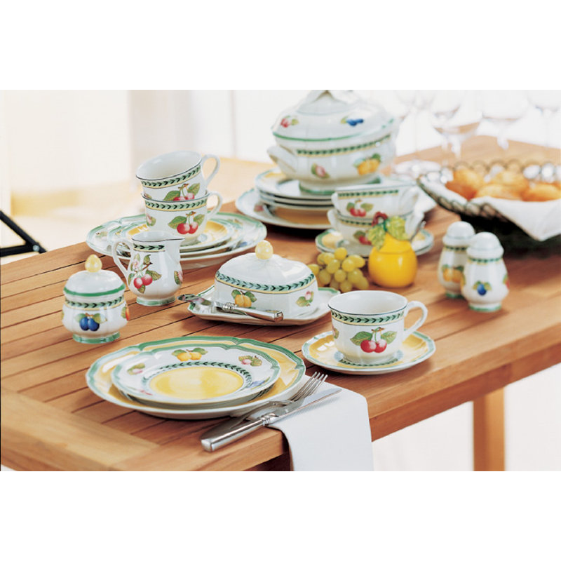 French Countryside Floral Pattern Round Saucer with Scalloped Edge