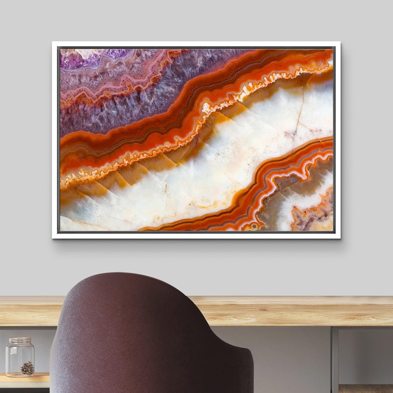 «Mauve rouge, blanc, gemme, paysage de cristal, gros plan, impression sur toile», H 24 po x l 36 po x P 1,5 po