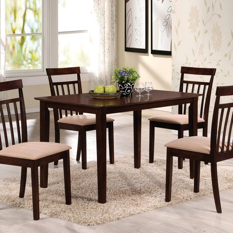 Ensemble de salle à manger beige 5 pièces : coussins de chaise, dossiers à lattes confortables, magnifique table rectangulaire pour 4 personnes, bois et tissu, chaises rembourrées, poids : 44 kg (97 lb).