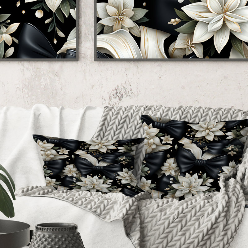 Coussin Tuxedo Tidings