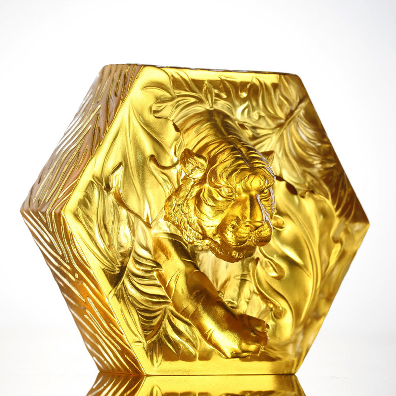 Tigre de cristal, zodiaque chinois, avancée courageuse, Ambre clair