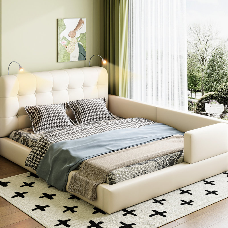 Grand lit plateforme confortable avec lampes de lecture réglables - têtes de lit blanches