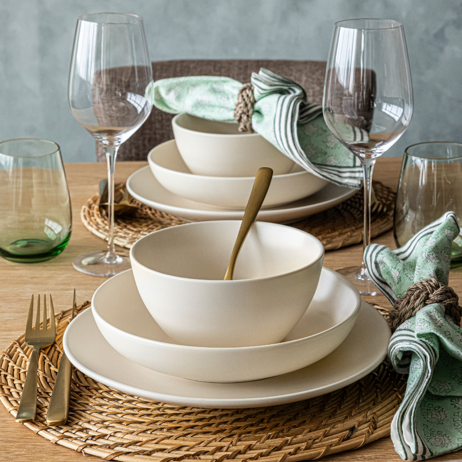 Coupe Stoneware Dinnerware Set, Ivory