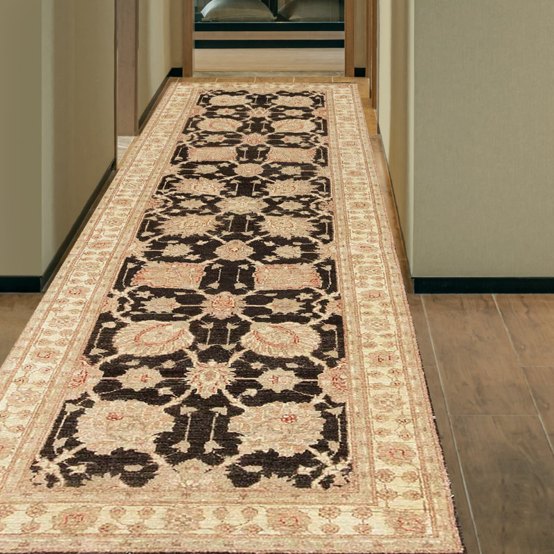 Wool Oriental Area Rug in Black/Cream