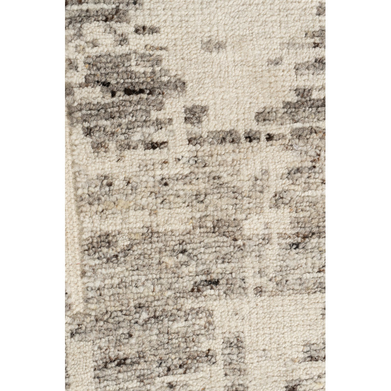 Abstract Area Rug in Ivory