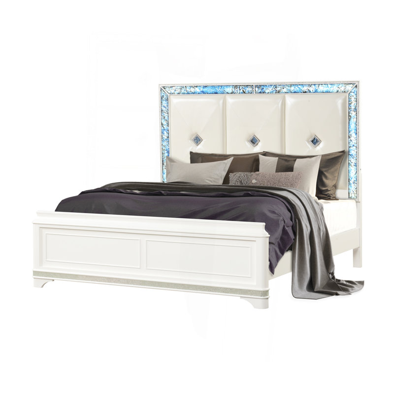 Très grand lit tapissier de style moderne en bois