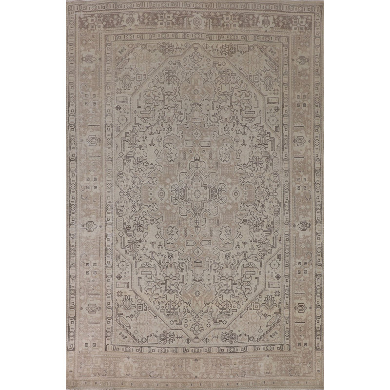 Tapis traditionnel géométrique délavé 7 x 10