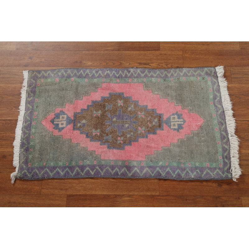Tapis turc rose en laine à motif géométrique anatolien noué à la main 2 x 3