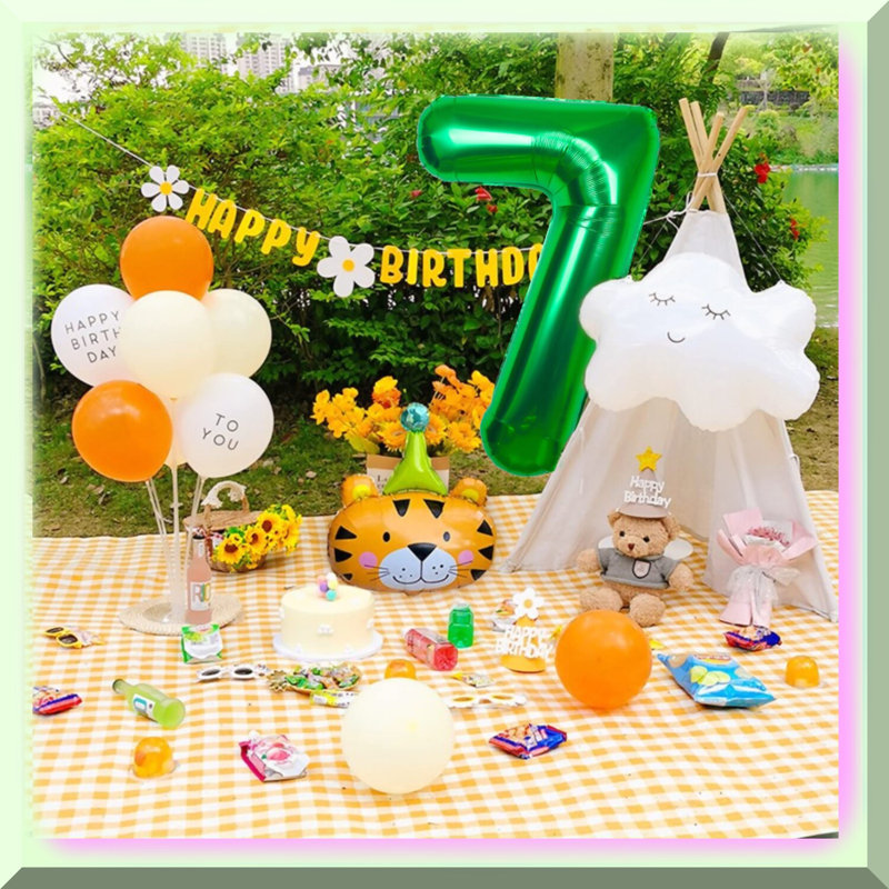 130Pcs Black, Gold & White Balloon Arch Kit
