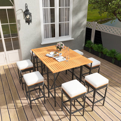 Table et tabourets de bar en bois d'acacia 10 pièces avec coussins beiges, ensemble de salle à manger en rotin de jardin en osier de rotin, plateau de table pliable, ensemble de bistro à haute température, mobilier de patio toutes saisons