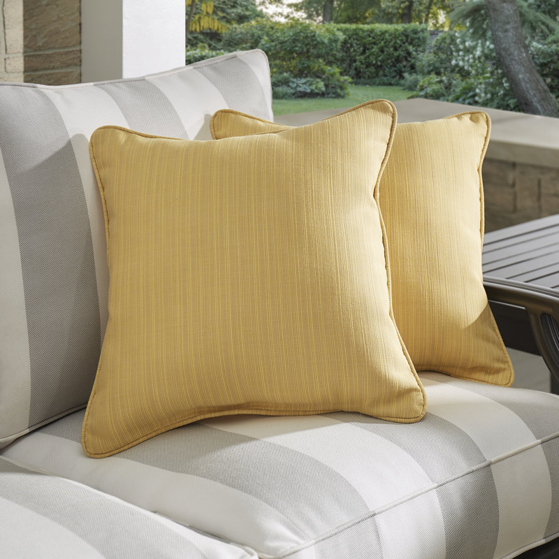 Housse et insert de coussin extérieur carré Hinkley, 20 po x 20 po, Sunbrella® sable Dupione