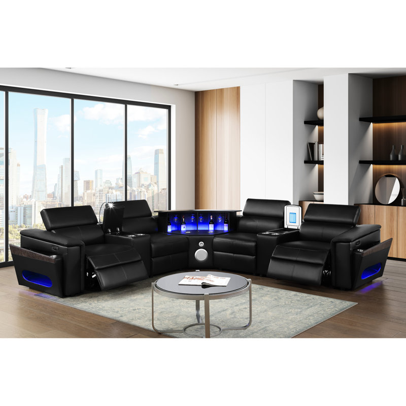 Canapé modulaire en forme de L à quatre places avec 2 sièges électriques, 2 appuie-têtes réglables manuellement, un tapis de recharge sans fil, des ports, un haut-parleur, une barre de levage à DEL et des accoudoirs modernes avec consoles noires