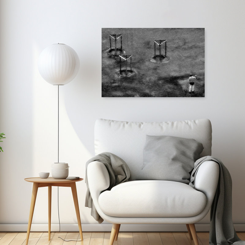 Solitary Golfer Classic Contemporary Wall Art Print 1 Piece Wrapped Canvas Wall Art, 60.96cm H x 91.44cm W