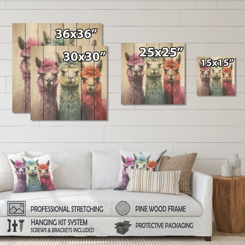 Cheerful Alpaca Family Portrait III - Perroquet sur bois, H 15 po x l 15 po