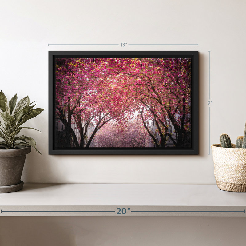 «Cherry Blossom Scenery Wall Art», H 13 po x l 9 po