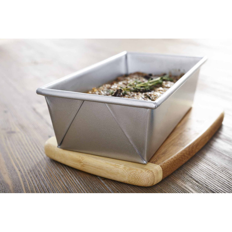 Heavy-Duty Aluminum 1-Pound Loaf Pan for Commercial Use