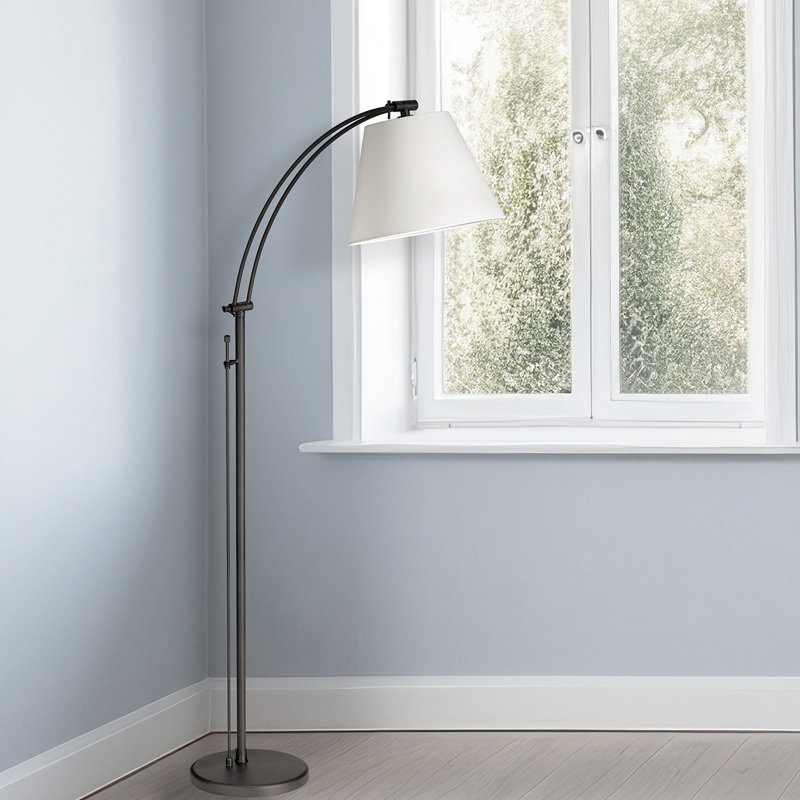 Lampe sur pied arquée 61 po Naiya, Noir mat