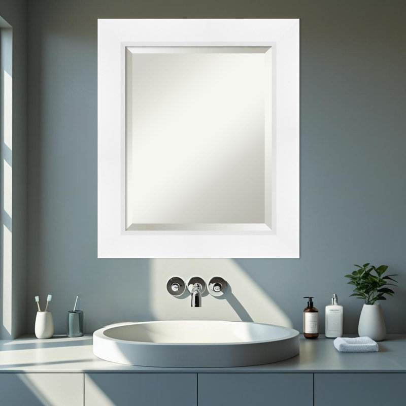 Miroir mural de salle de bain incliné blanc biseauté, 25,5 po x 25,5 po, Blanc