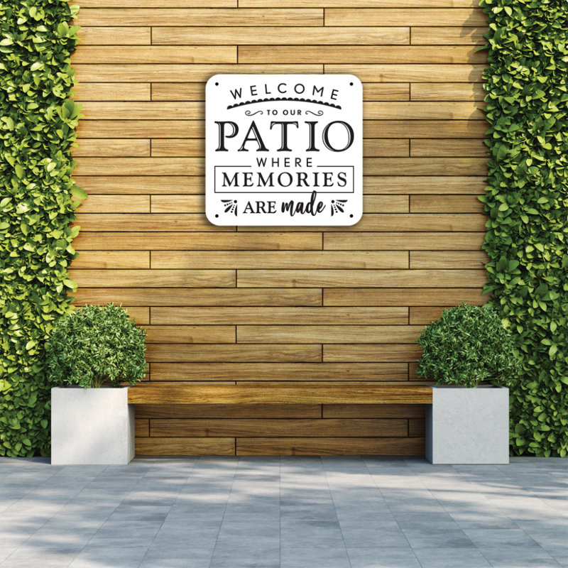 Patio Memories, H 32 po x l 24 po x P 1 po