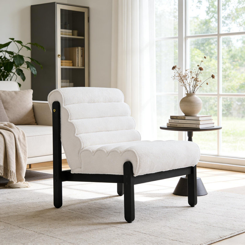 Chaise d'appoint rembourrée Fluffy, Coussin blanc / cadre noir