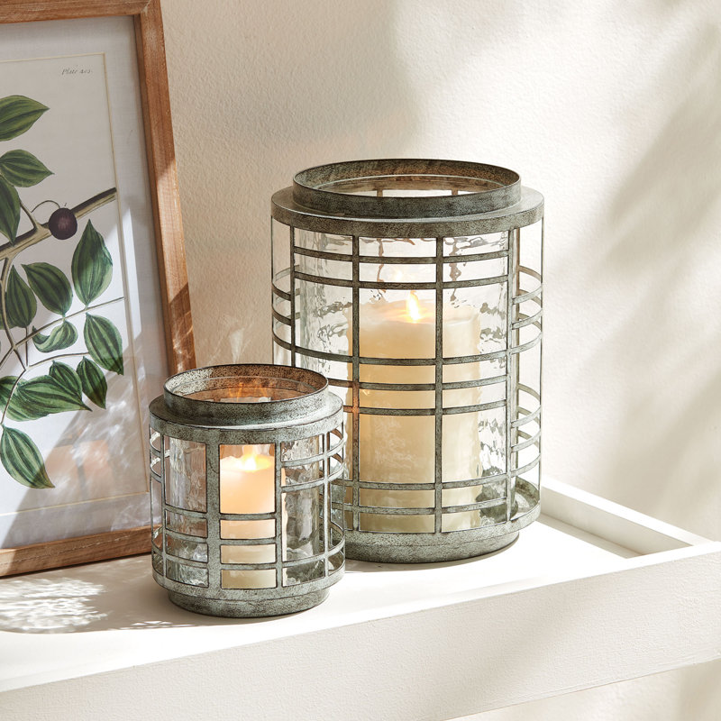 Shannan Iron Candle Holder