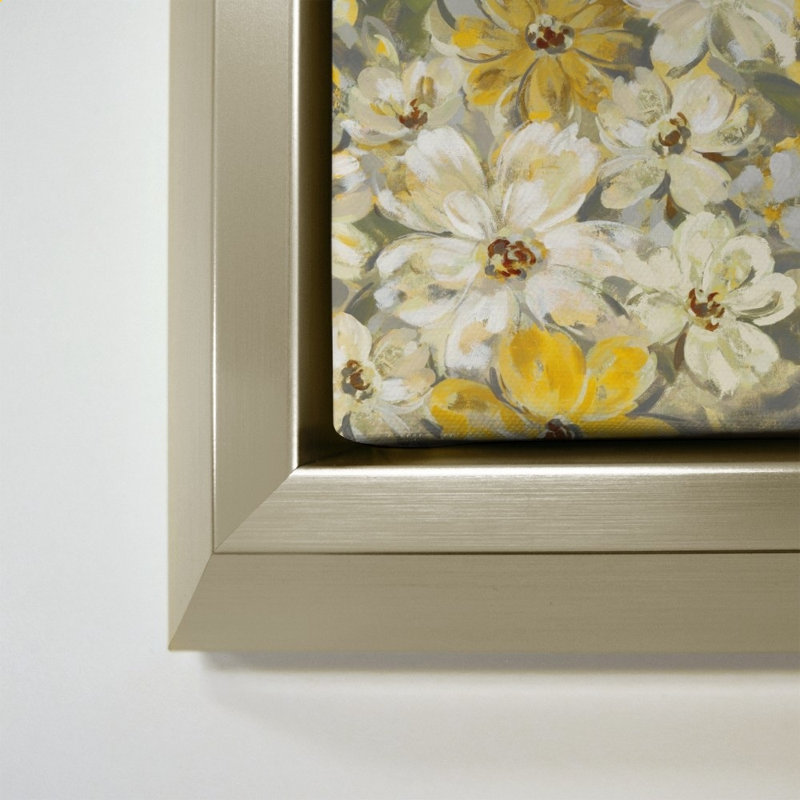 «Scattered Spring Petals Yellow Grey» par Silvia Vassileva, impression sur toile, 24" H x 34" W, Champagne