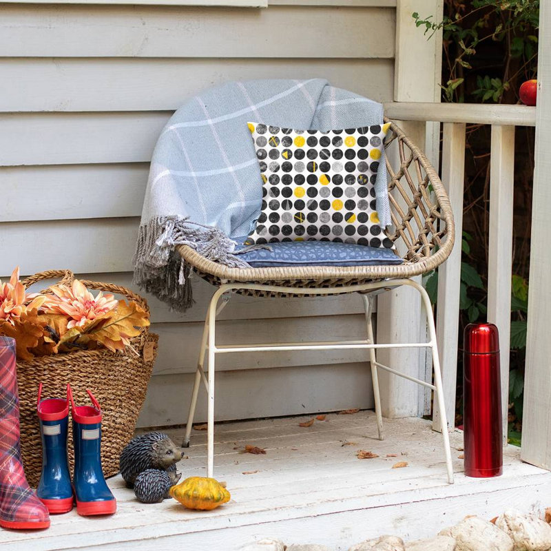 Abstract grunge circles - 16"x16" Outdoors Throw pillow - Spun poly - Print on demand