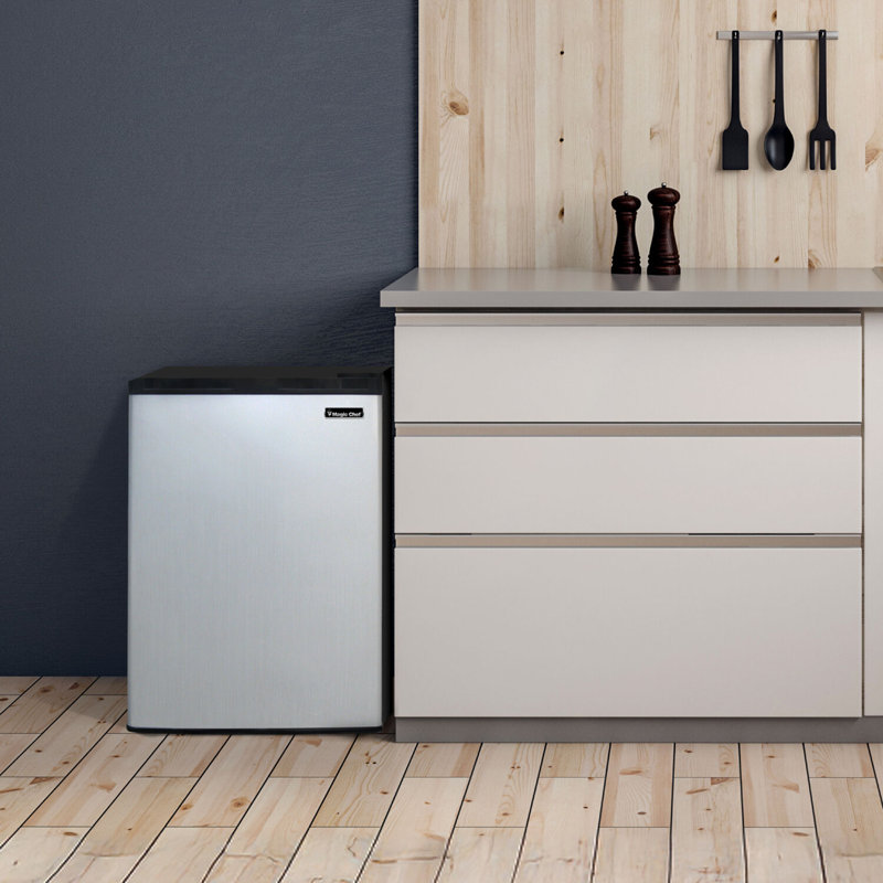 Magic Chef 2.6-cu. ft. Mini Fridge , Small Compact All Refrigerator with No Freezer for Bedroom, Apartment, Dorm Room, Office