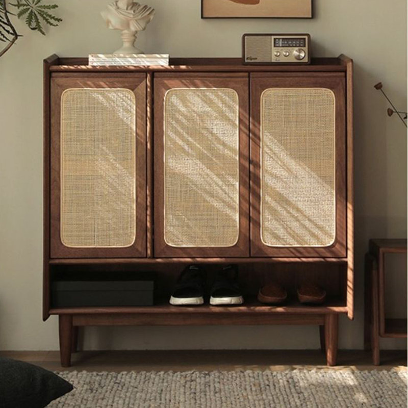 Petite armoire de rangement minimaliste pour chaussures