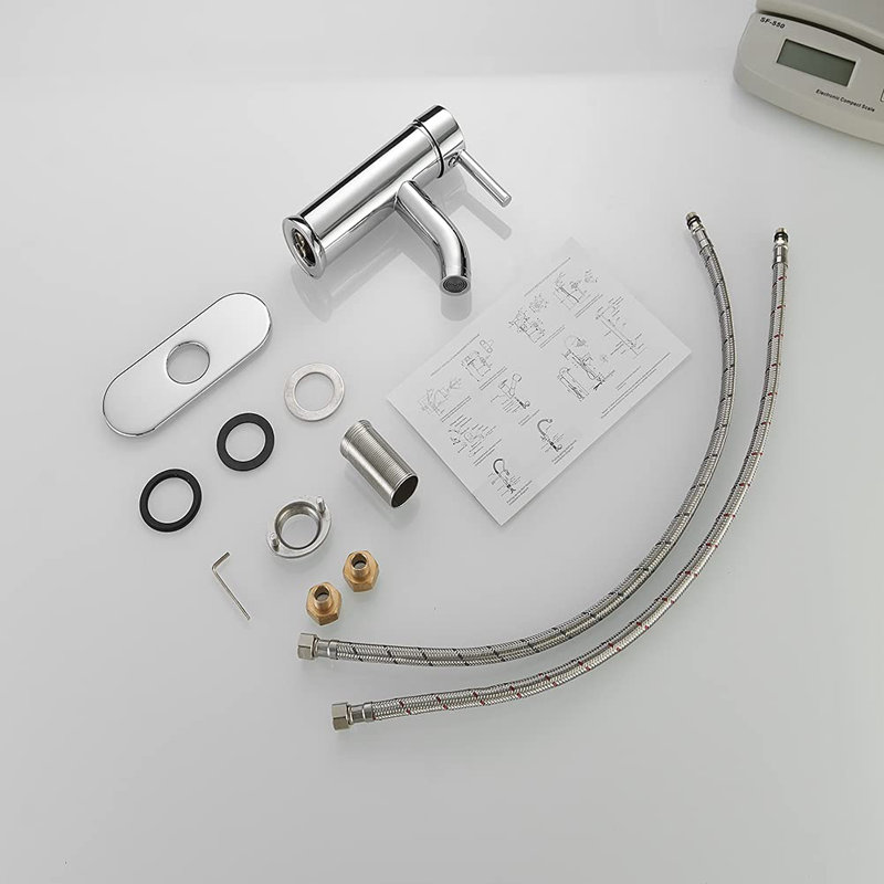 Single-handle Bathroom Faucet with Drain Assembly, Chrome