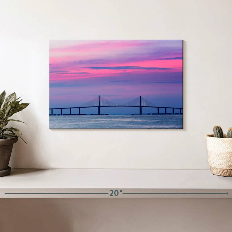 Lilie Pastel Sky Bridge