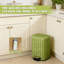 Petite poubelle rectangulaire tissée à la main avec couvercle, 1,6 gallon, couvercle à fermeture douce, pédale en acier inoxydable, seau intérieur amovible (vert)-132968761