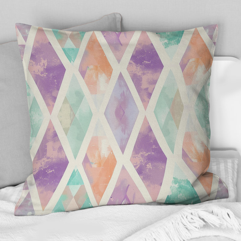 Coussin bohème rose, mauve et aquarelle, H 16 po x l 16 po, Carrée