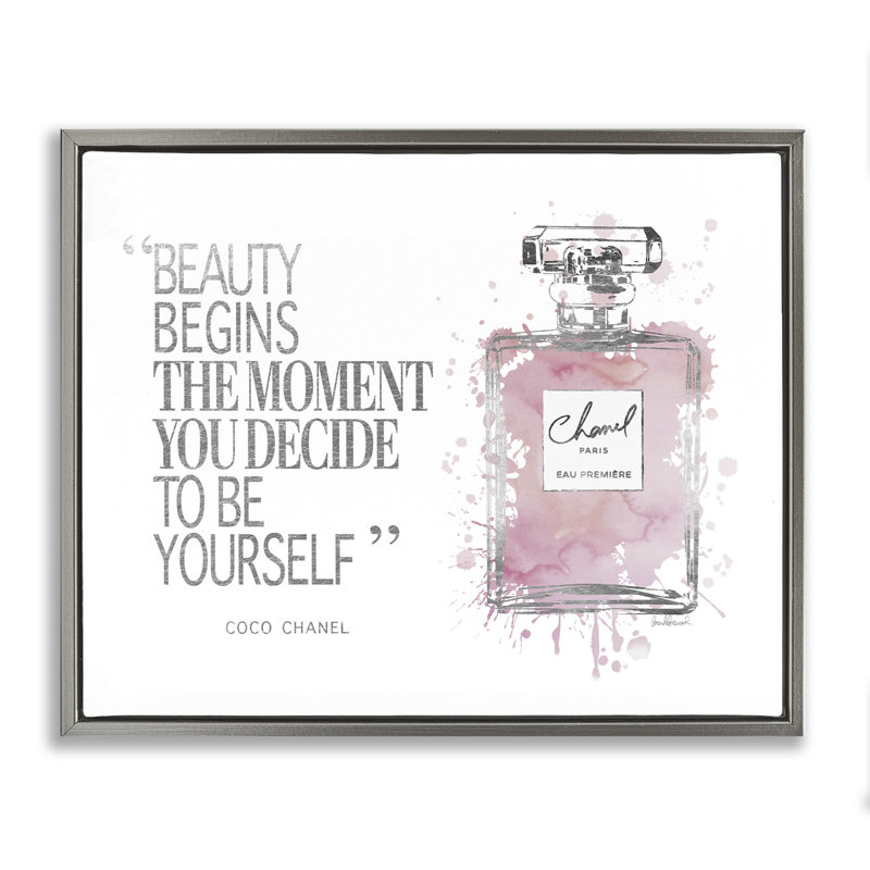 «Beauty Begins Fashion», art mural sur toile par Amanda Greenwood, H 17 po x l 21 po x P 1,7 po, Cadre flottant gris lustré