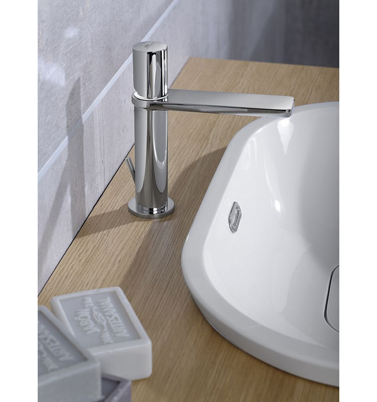 Forma Single Control Lavatory Faucet
