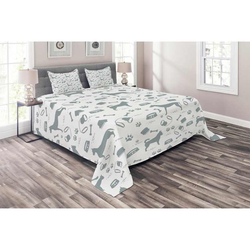 Dog Farmhouse / Country Polyester Coverlet, King Bedspread + 2 Shams