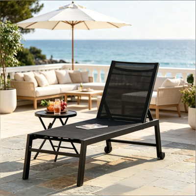 Chaise de piscine confortable