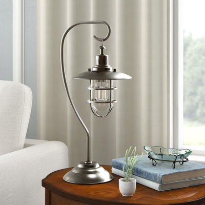 Lampe de table arquée 22 po Bay