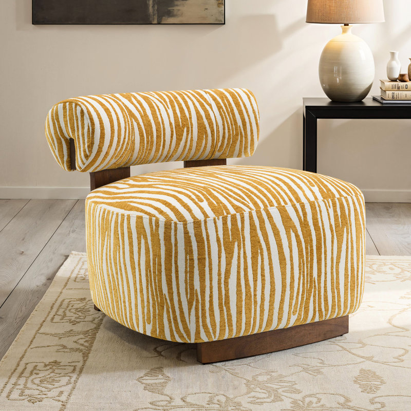 Fauteuil d'appoint jaune, contemporain, en chenille à rayures zébrées, mousse haute densité, design arrondi, silhouette sculpturale pour le salon, forme et espace