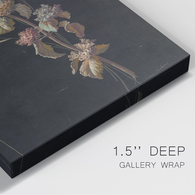 «Vintage Floral Print CCxxvii», peinture sur toile encadrée, H 19 po x l 13 po