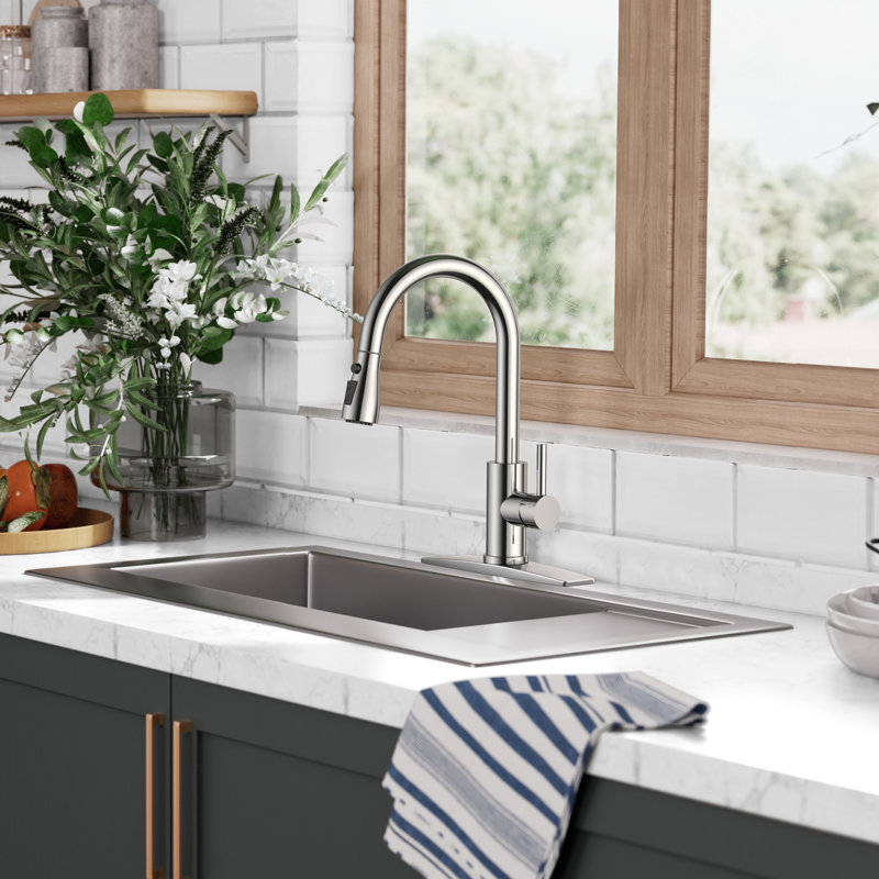 Pull Down Single Handle Kitchen Faucet with Accessories, Chrome