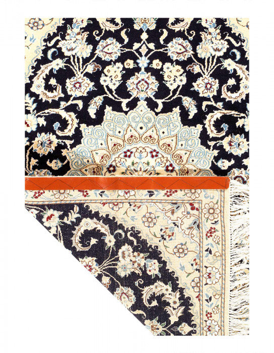 Tapis rectangulaire en laine et en soie Ikia 4 pi 6 po x 2 pi 11 po bleu marine