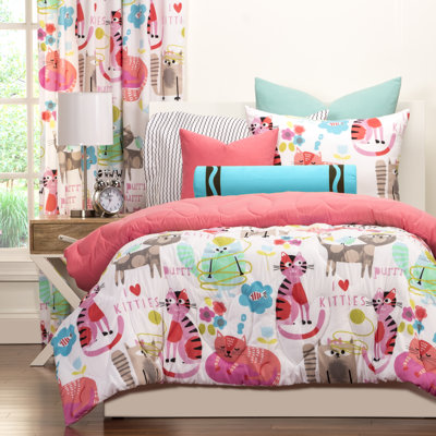 Crayola Purrty Cat Reversible Comforter Set