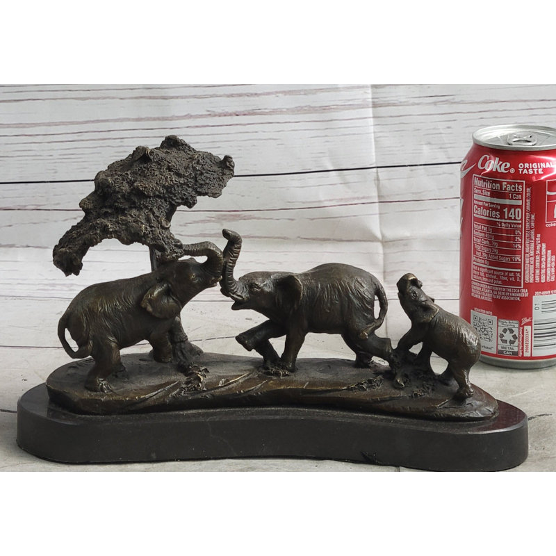 Figurines et sculptures Yanneth