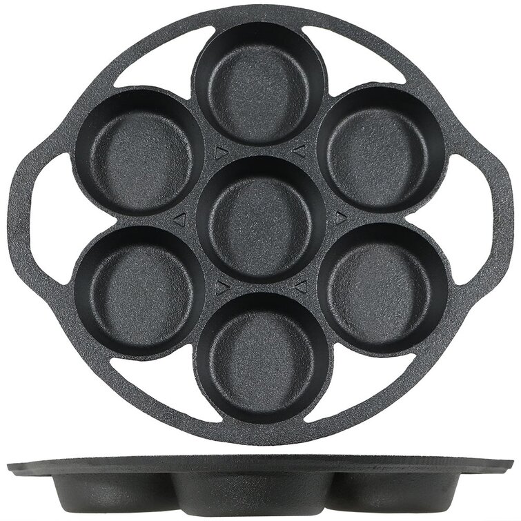 Symple Stuff Augu 7 Cup Cast Iron Muffin Pan with Lid & Reviews